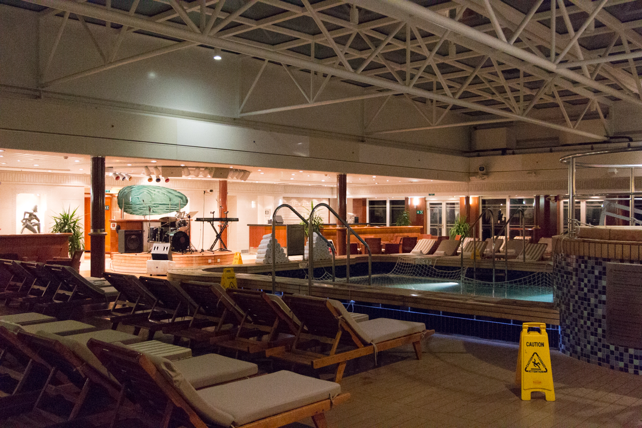 QM2 - Night Pavillion Pool