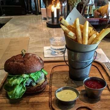 Four Seasons, Goldfinch Tavern, Hamburger, Restaurants