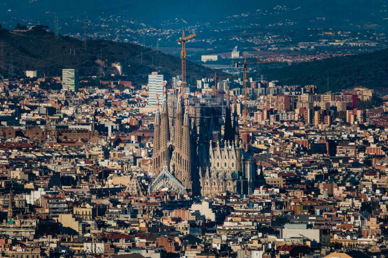 Barcelona – Sagrada Familia – Food Friends Travel